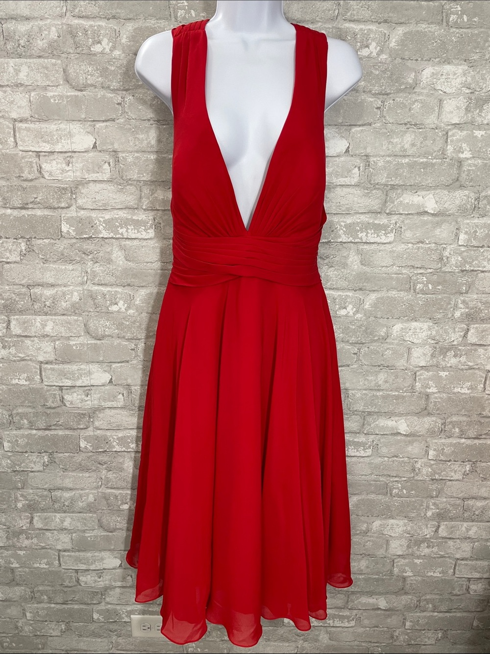 JJ's House Mura Red Bow Chiffon Midi Dress